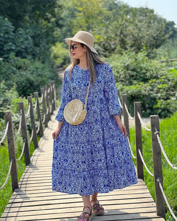 رنگ آبی بته جقه